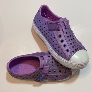 Skechers Purple Velcro Closing Sneakers Sz 6